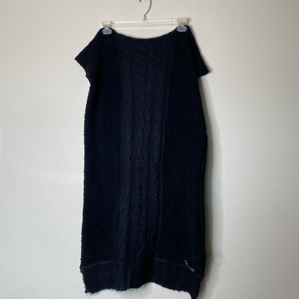 Barefoot dreams shawl black cable knit soft fuzzy EUC mohair blend